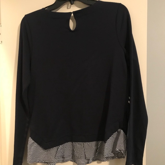 Crown and Ivy top - Picture 4 of 4